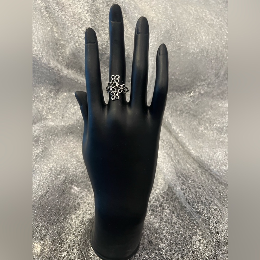 NEW: Elegant Vintage Stackable Style Finger Jewelry Decor